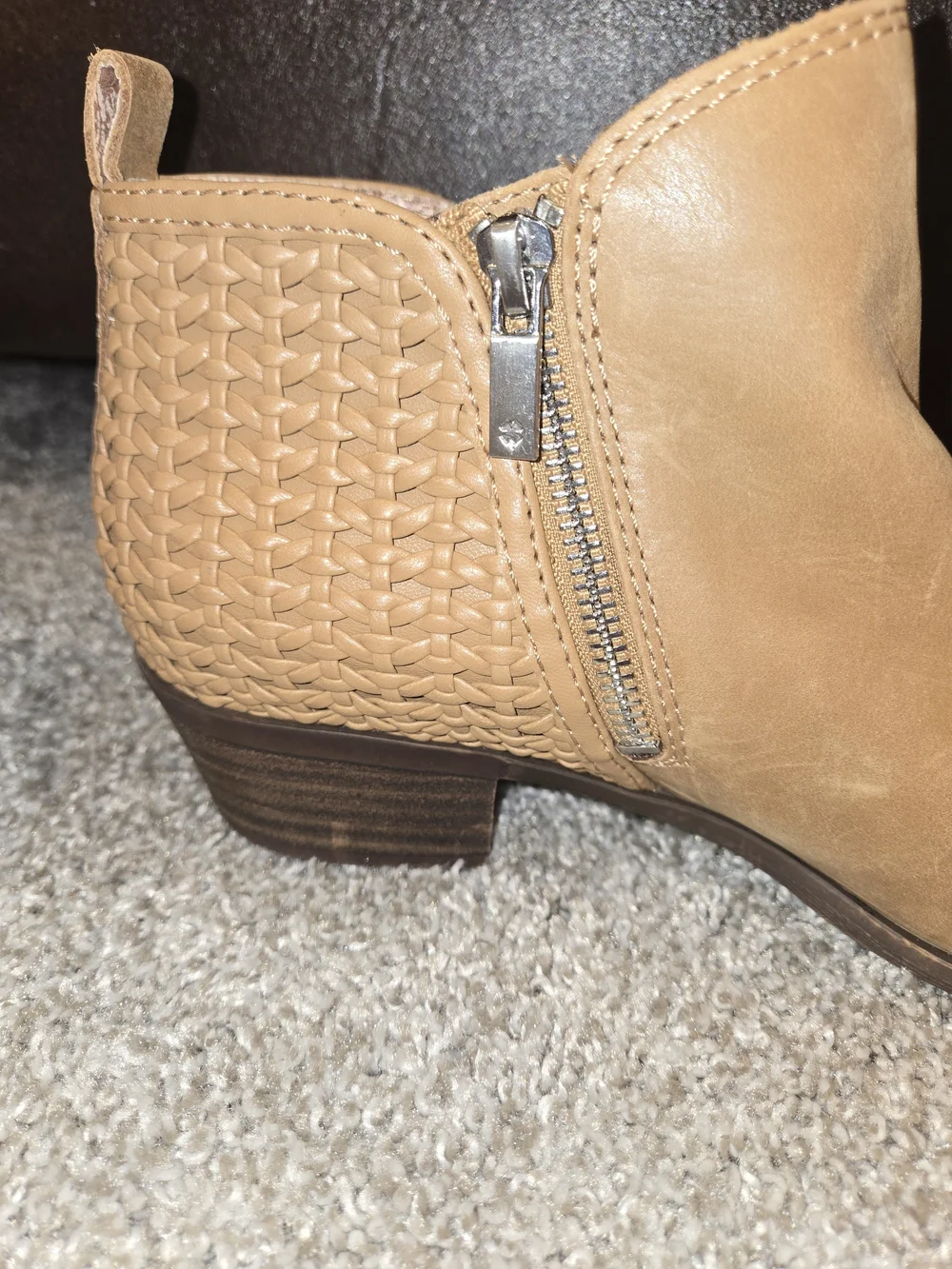 Lucky Brand Basel Tan Leather Ankle Bootie Side Zip US 10M Boho Minimalist